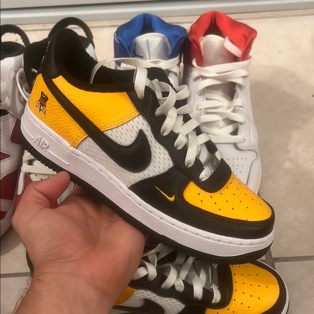 Nike Air Force 1 Kids Yellow and Black Sneakers